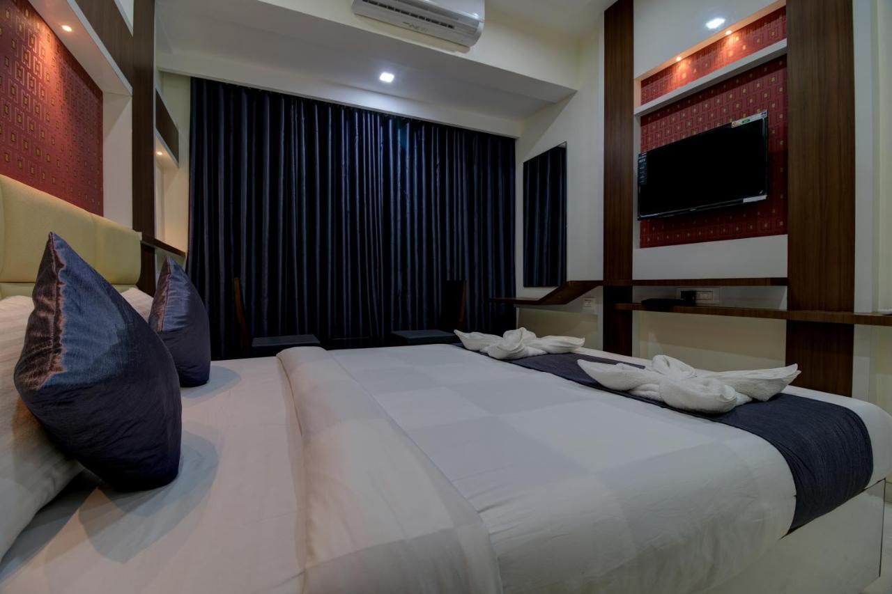 Hotel Mourya Residency Navi Mumbai Exterior photo